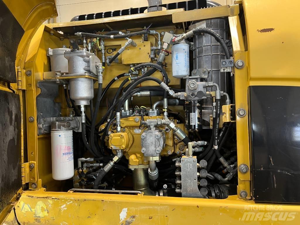 CAT 323 D L Excavadoras de cadenas
