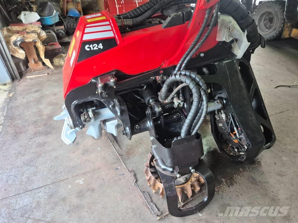 Komatsu C 124 Cabezales cortadores