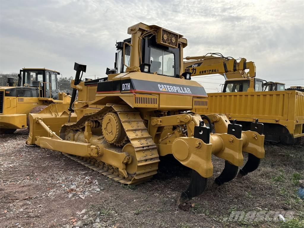 CAT D 7 H Buldozer sobre oruga