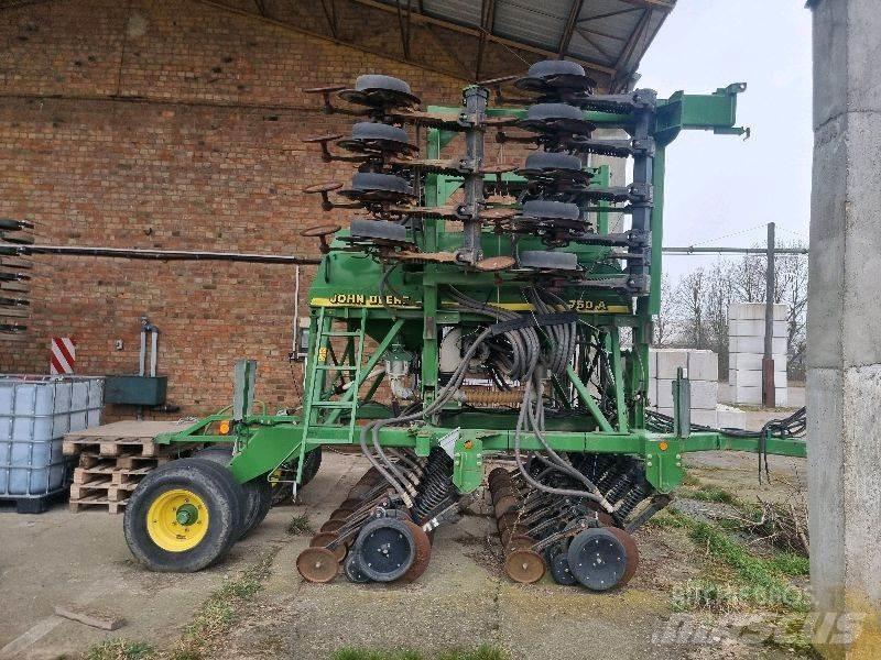 John Deere 750A Agricultura - Otros
