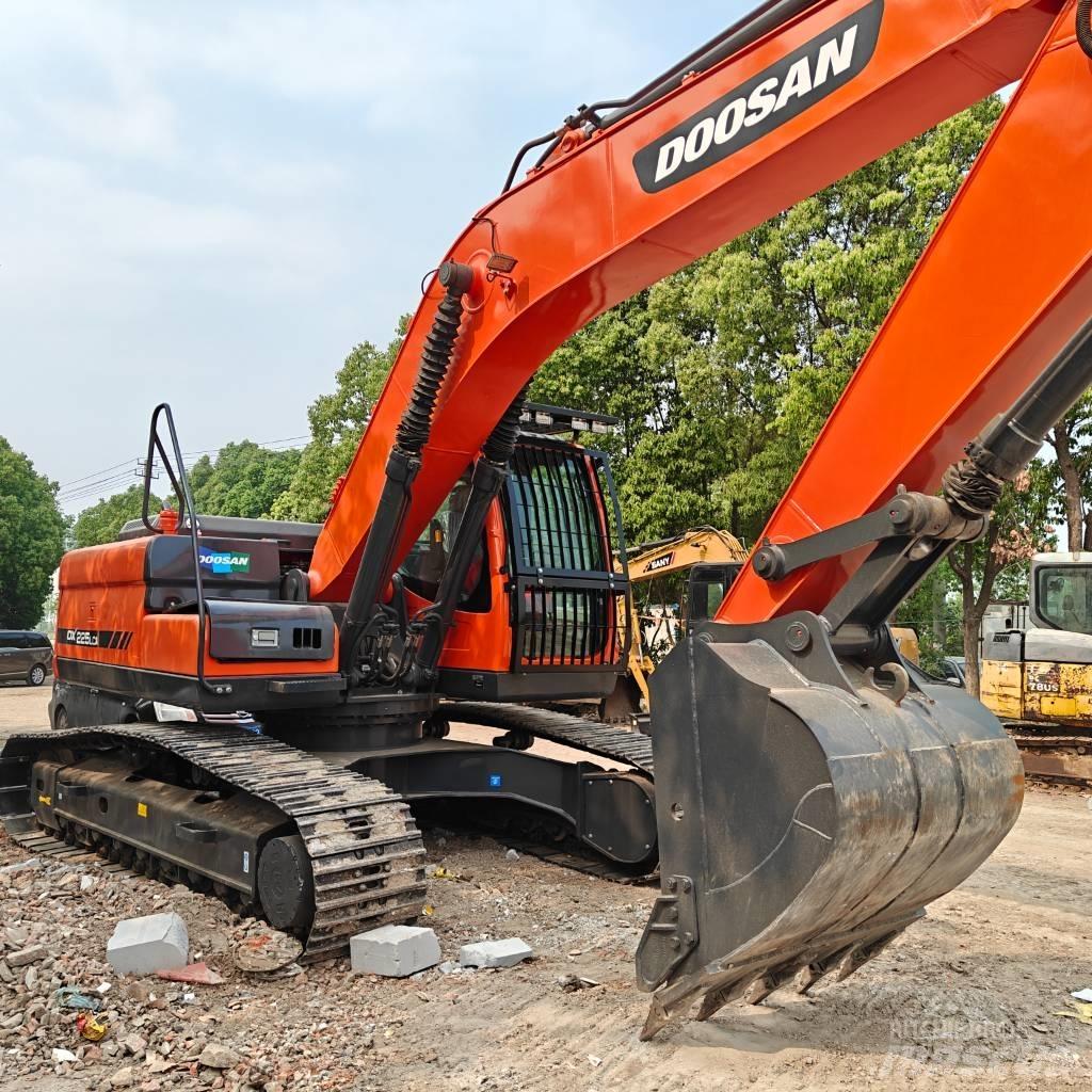 Doosan DX225-9C Excavadoras de cadenas