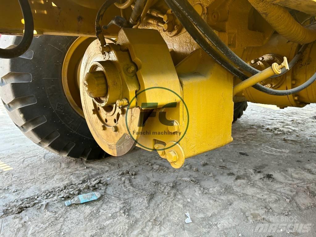 CAT 120 K Motoniveladoras