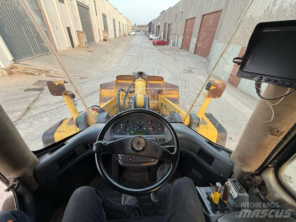 Komatsu WA 380-5H Cargadoras sobre ruedas