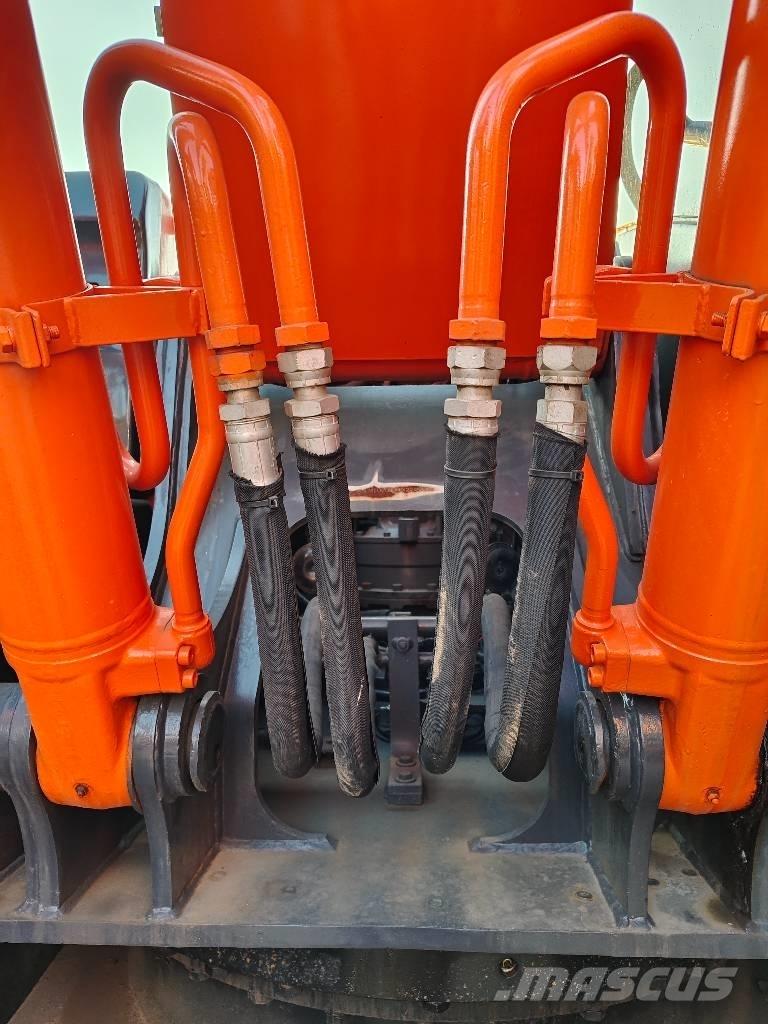 Hitachi ZX 210 Excavadoras de cadenas