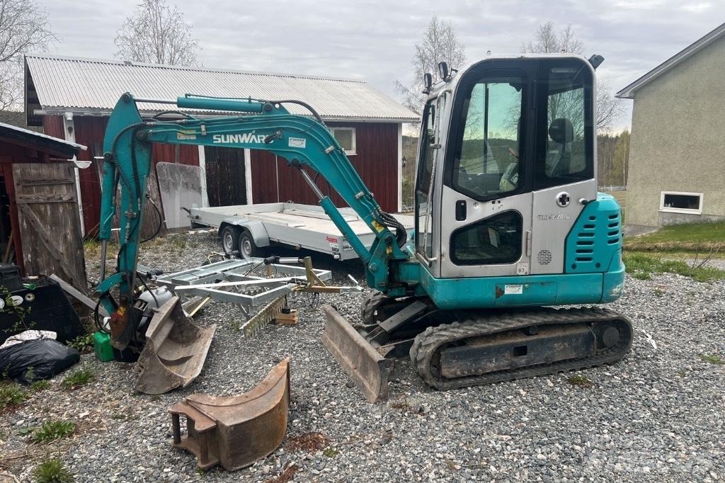 Sunward SWE 25 B Mini excavadoras < 7t