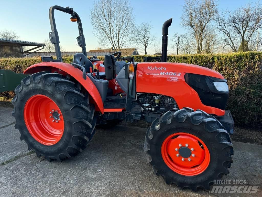 Kubota M 4-063 Tractores
