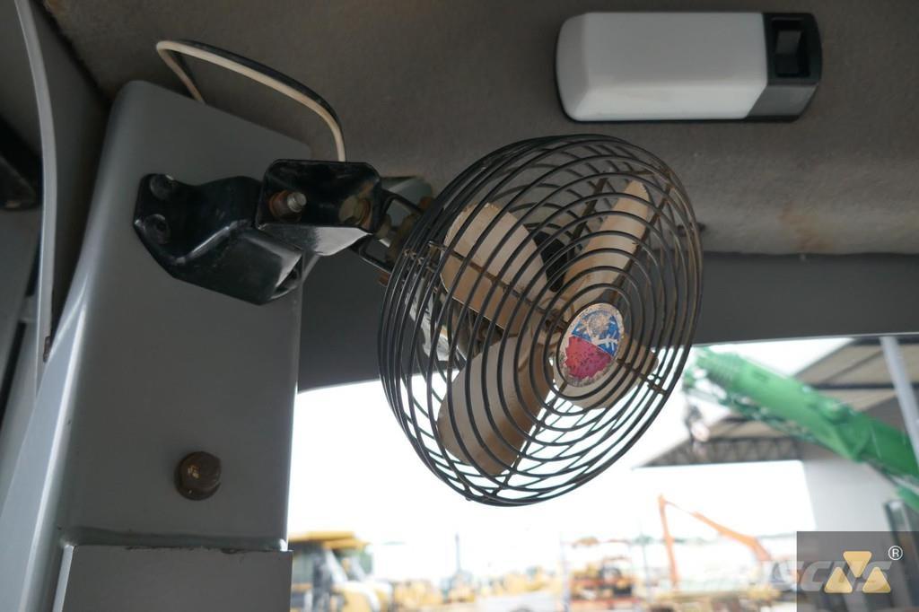 CAT 140M Motoniveladoras