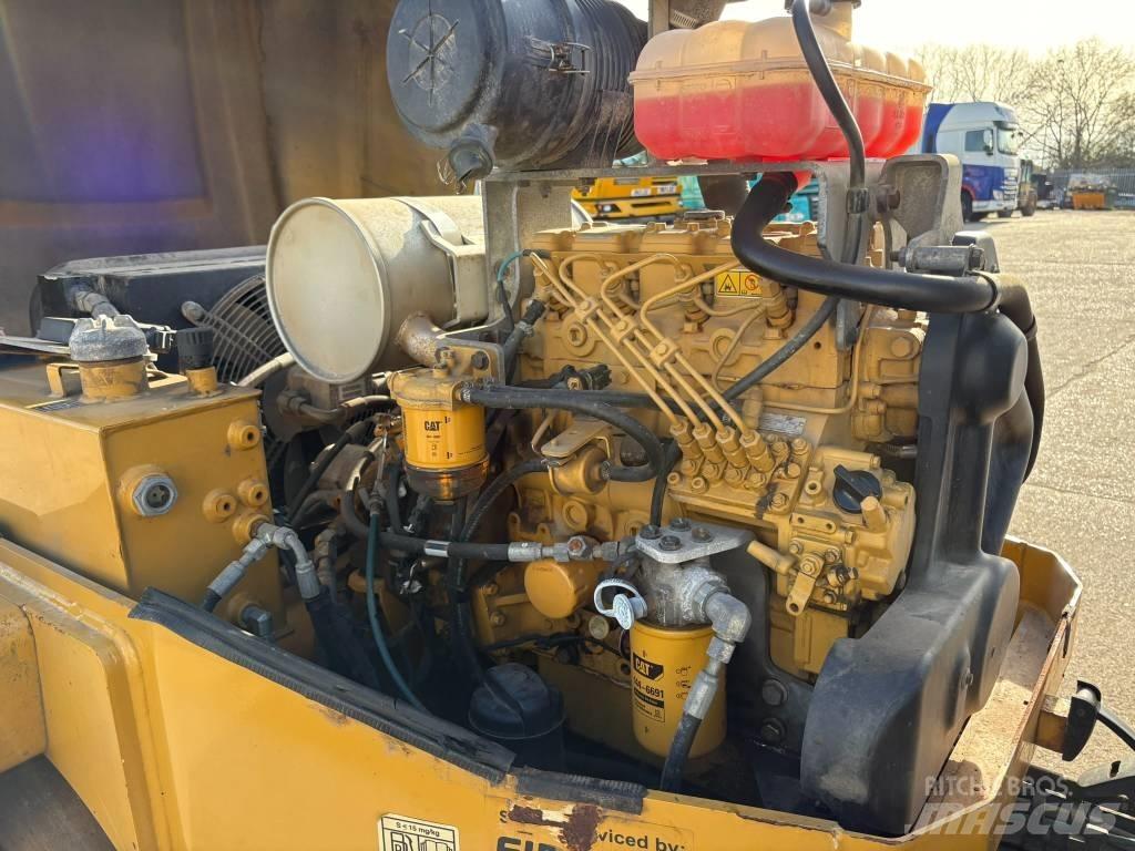 CAT CB 34 B Rodillos de doble tambor