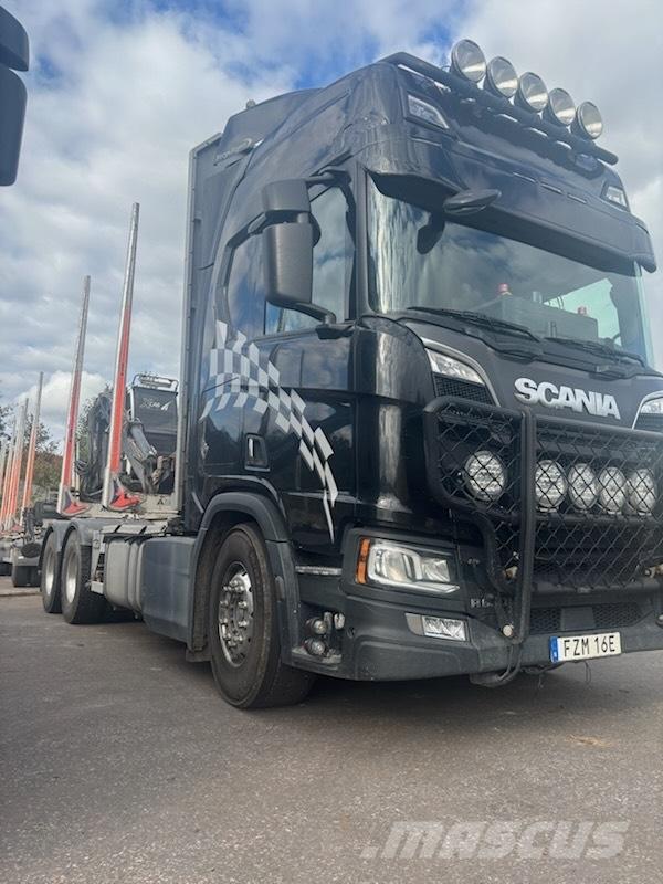 Scania R650B6X4NB Transporte de madera