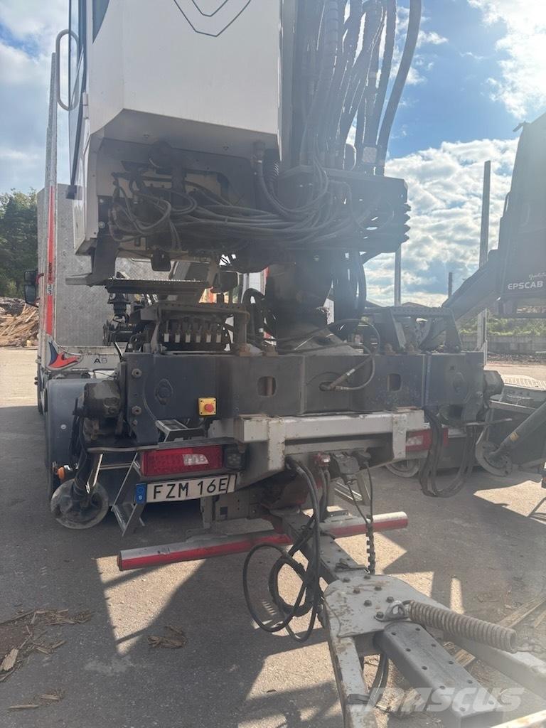 Scania R650B6X4NB Transporte de madera