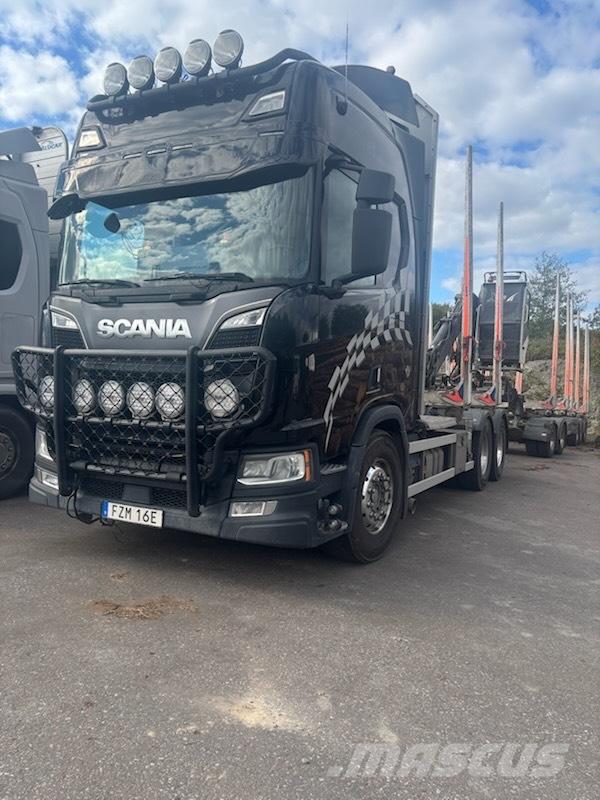 Scania R650B6X4NB Transporte de madera