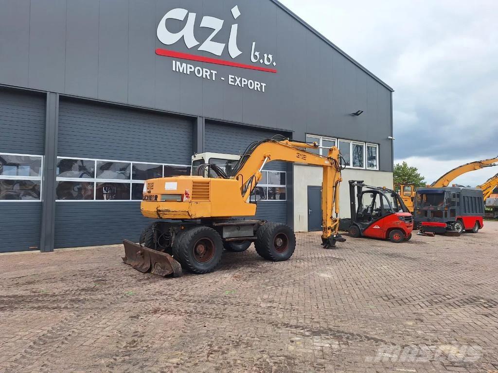 Liebherr A312 Excavadoras de ruedas