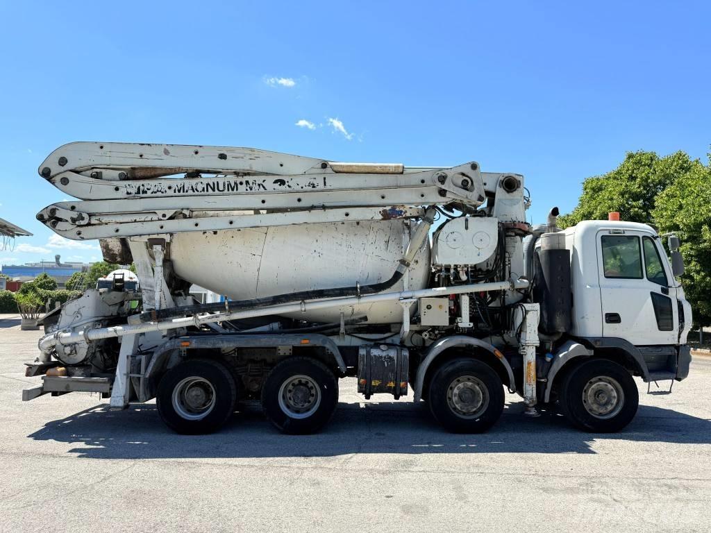 Astra Betonpompa Camiones hormigonera