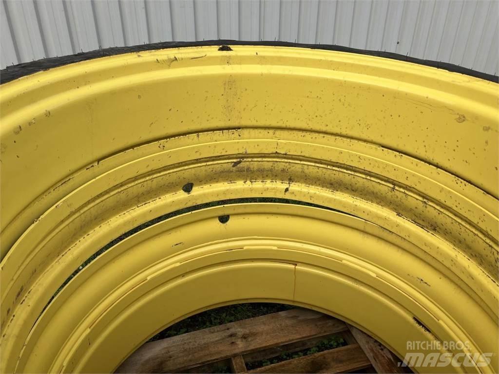 Taurus 270/95R44 Neumáticos, ruedas y llantas