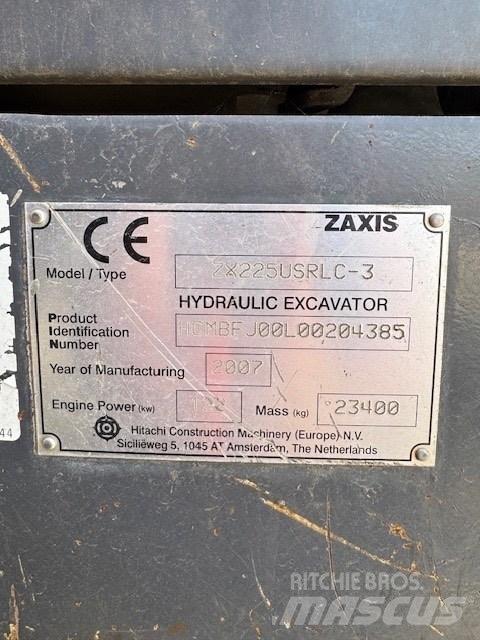 Hitachi ZX 225 Excavadoras de cadenas