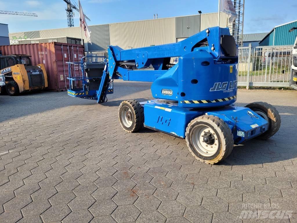 JLG E 450 AJ Plataforma de trabajo articulada