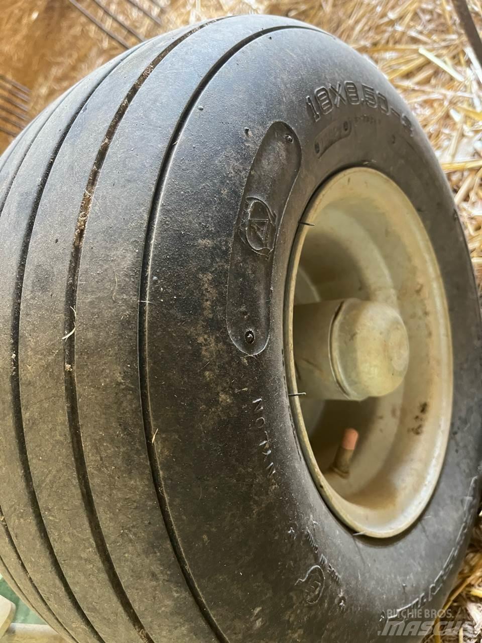 Krone 710/26T Segadoras hileradoras