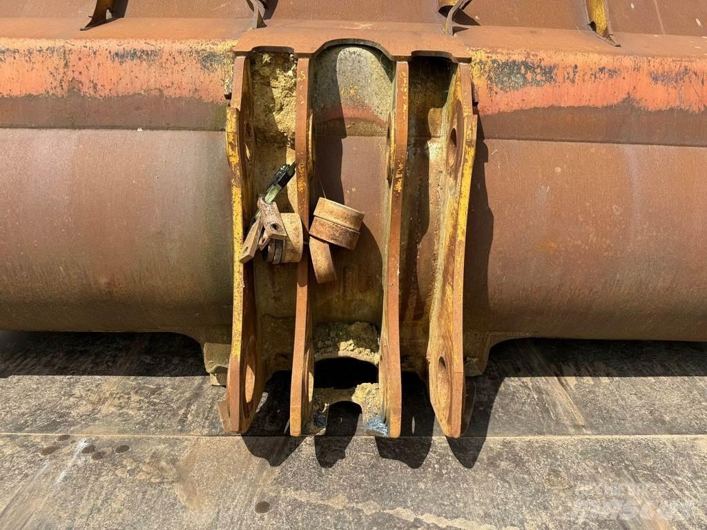 CAT Bucket 988H Cucharones