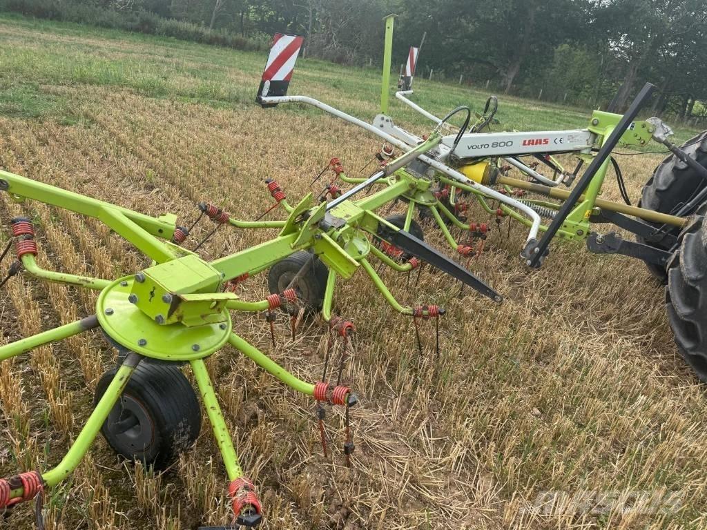 CLAAS Volto 800 Rastrillos y henificadores
