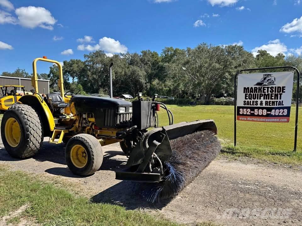 John Deere 5320 Tractores