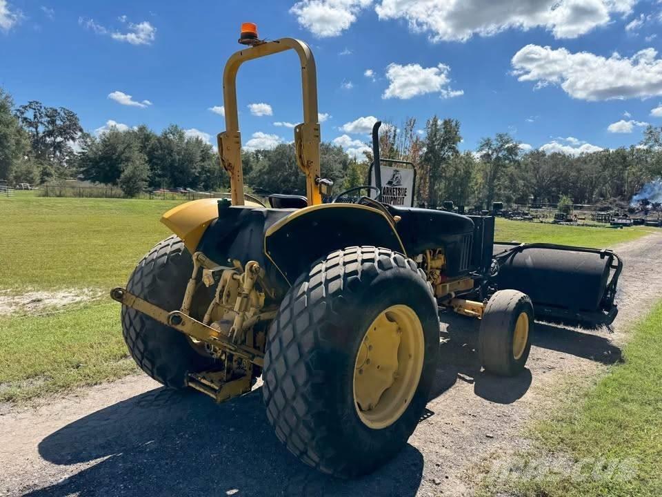 John Deere 5320 Tractores