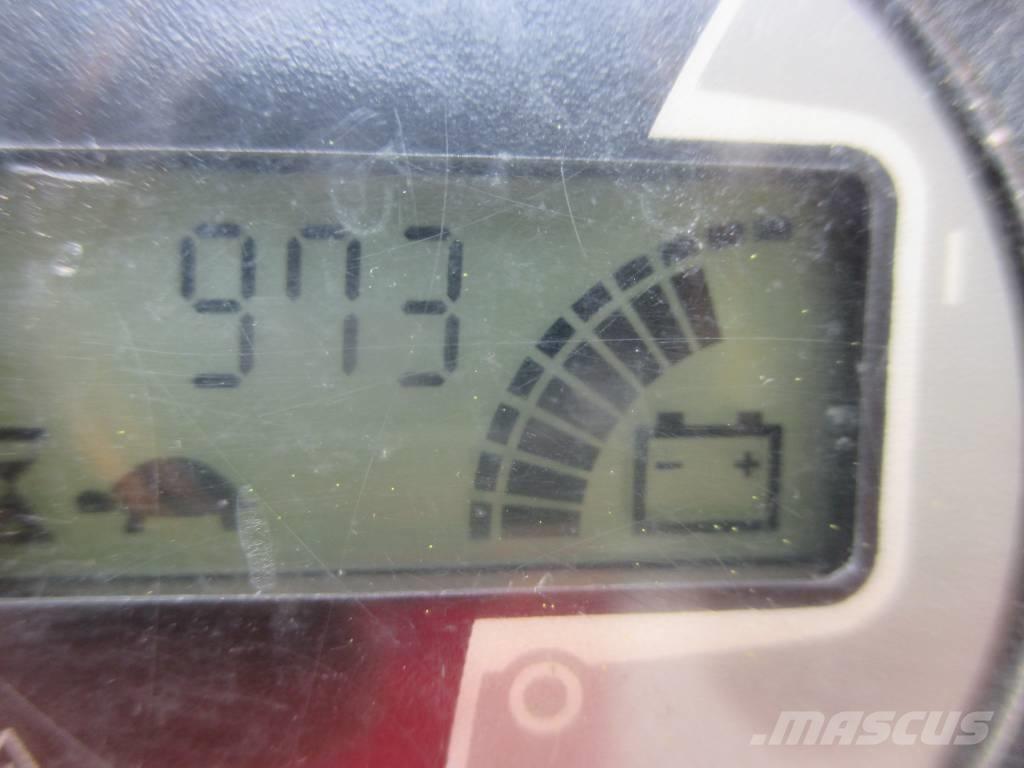 JLG Toucan 8 E Ascensores de personal y montacargas de acceso