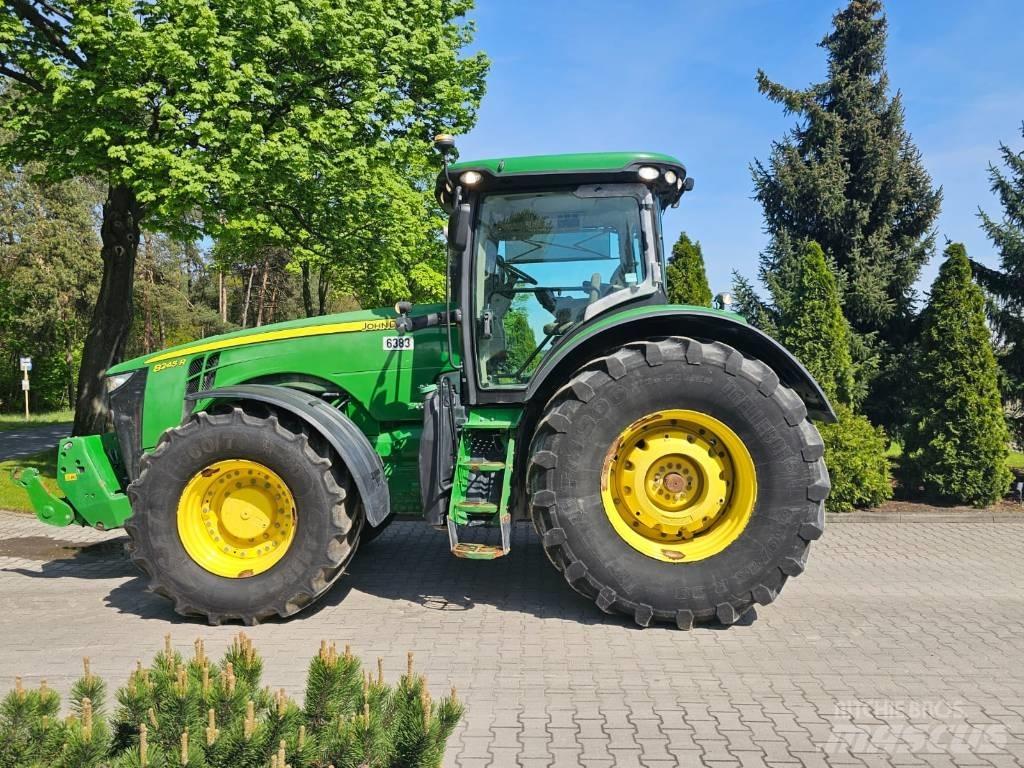 John Deere 8245 R Tractores