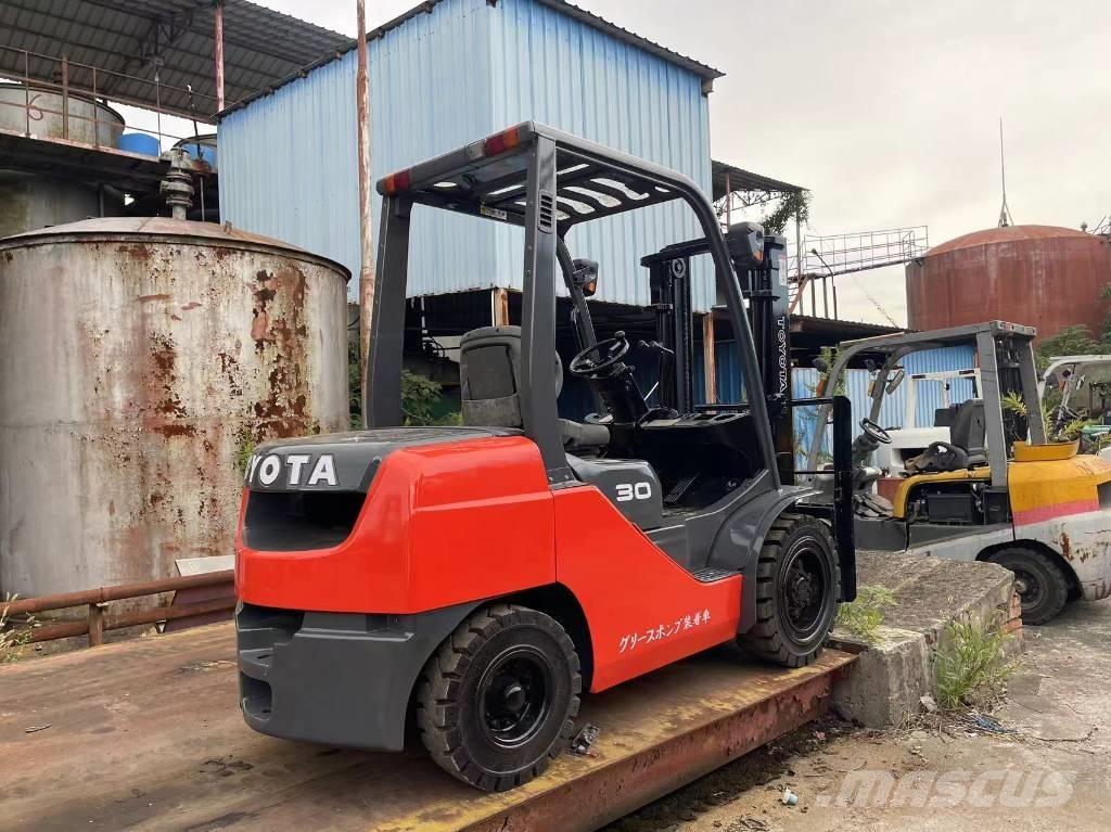 Toyota FD 30 Carretillas diesel