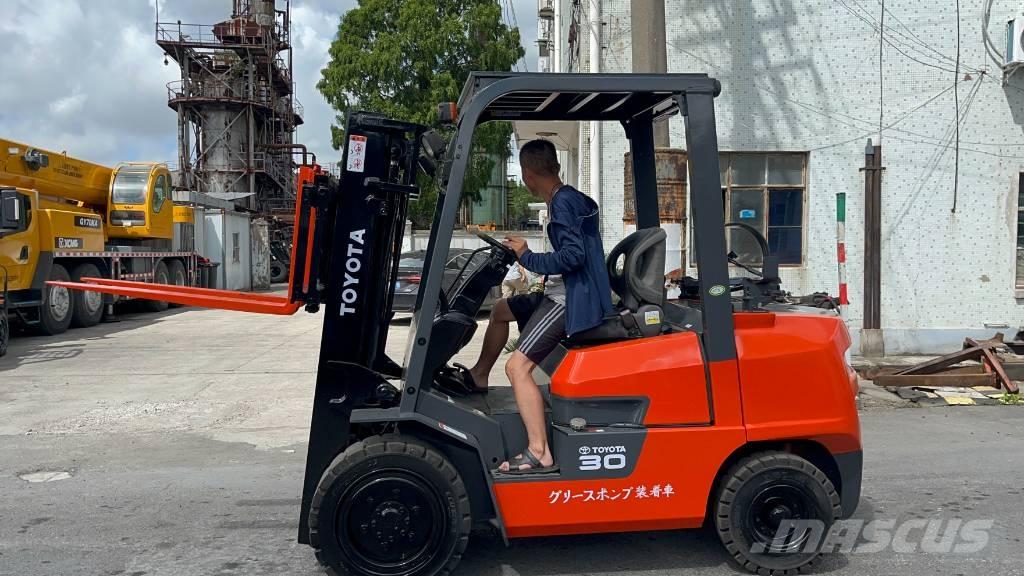 Toyota FD 30 Carretillas diesel