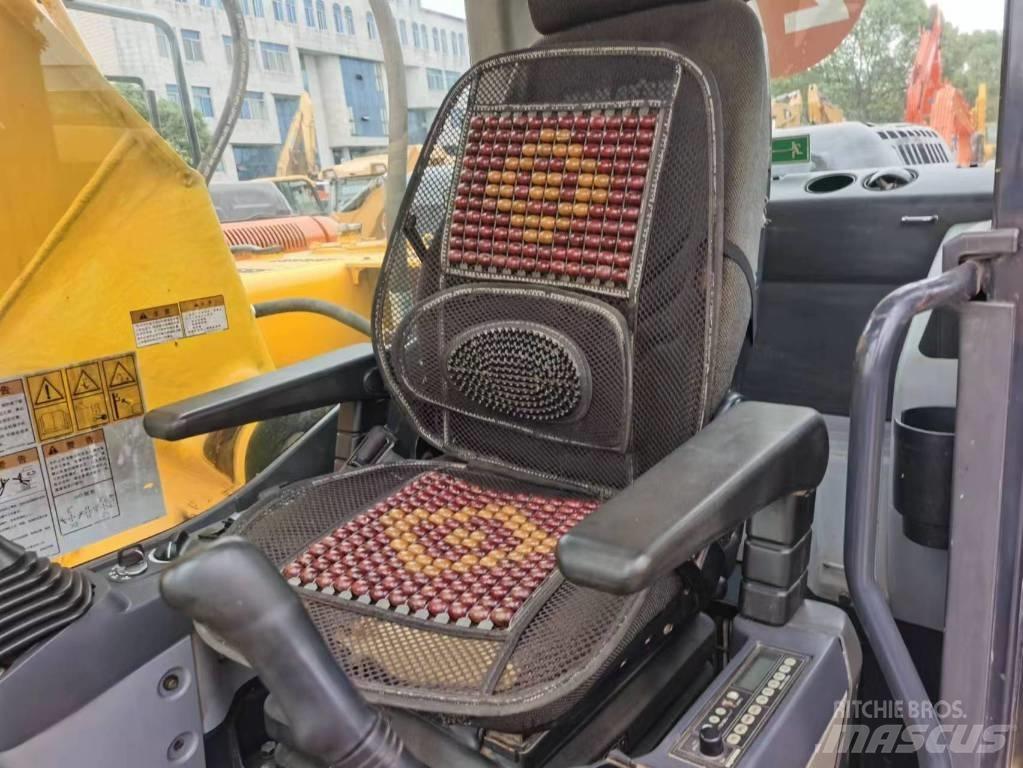 Komatsu PC 200-8 Excavadoras de cadenas