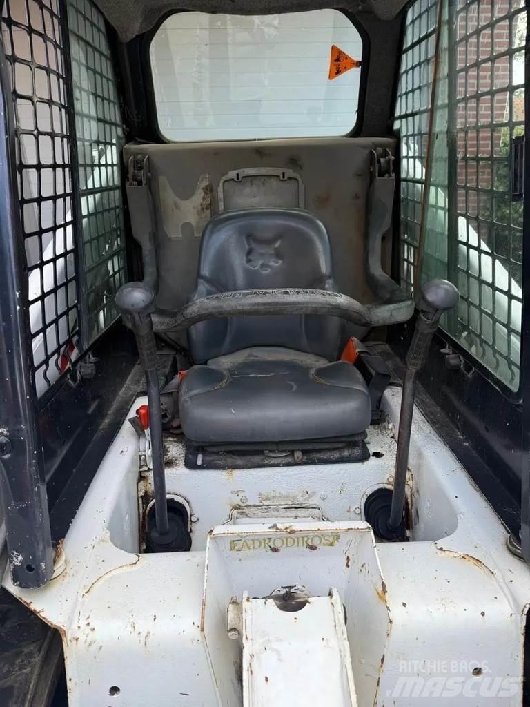 Bobcat S130 Minicargadoras