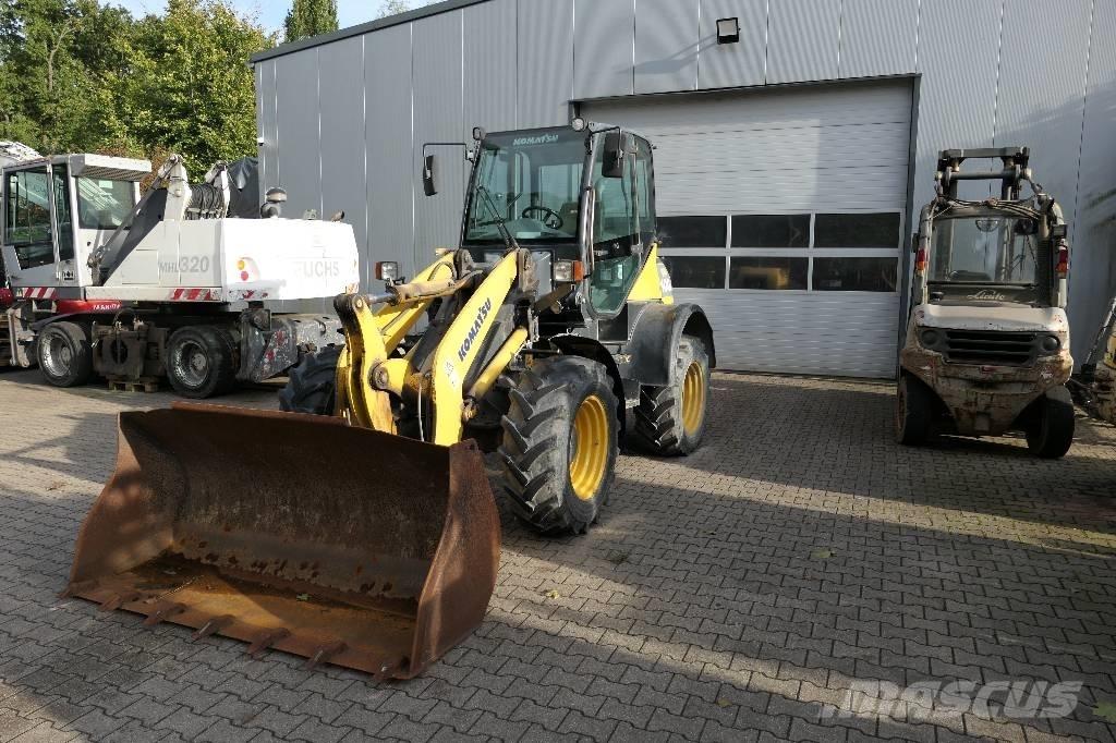 Komatsu WA 100 M-5 Cargadoras sobre ruedas
