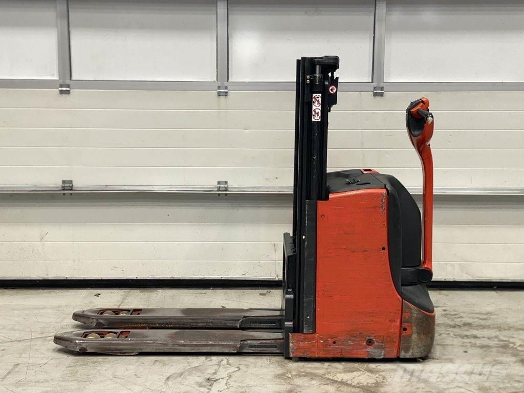 Linde D08 Apiladores eléctricos