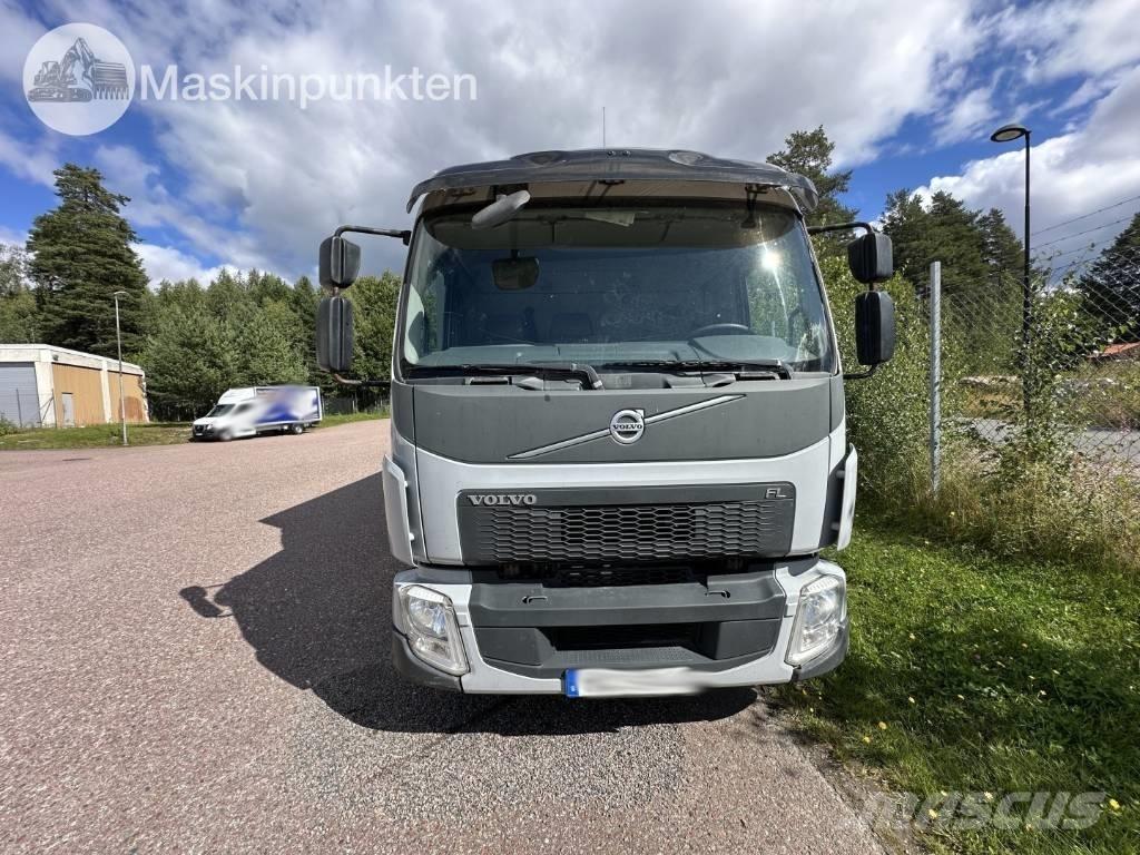 Volvo FL 240 Camiones caja cerrada