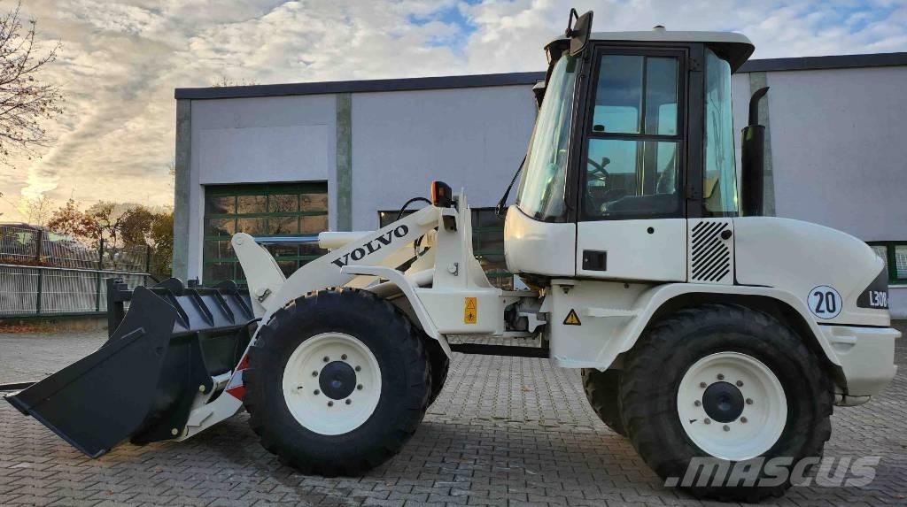 Volvo L 30 B Cargadoras sobre ruedas