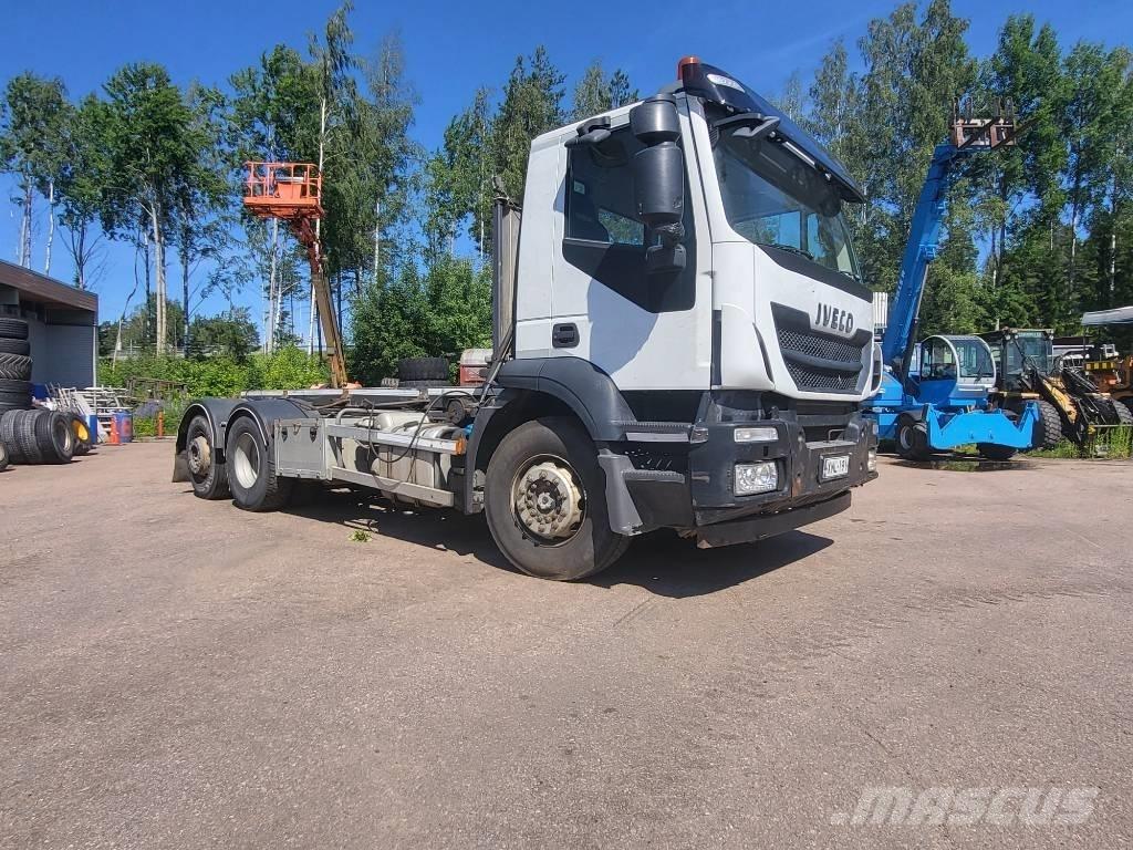 Iveco Stralis-360 Camiones portamaquinaria