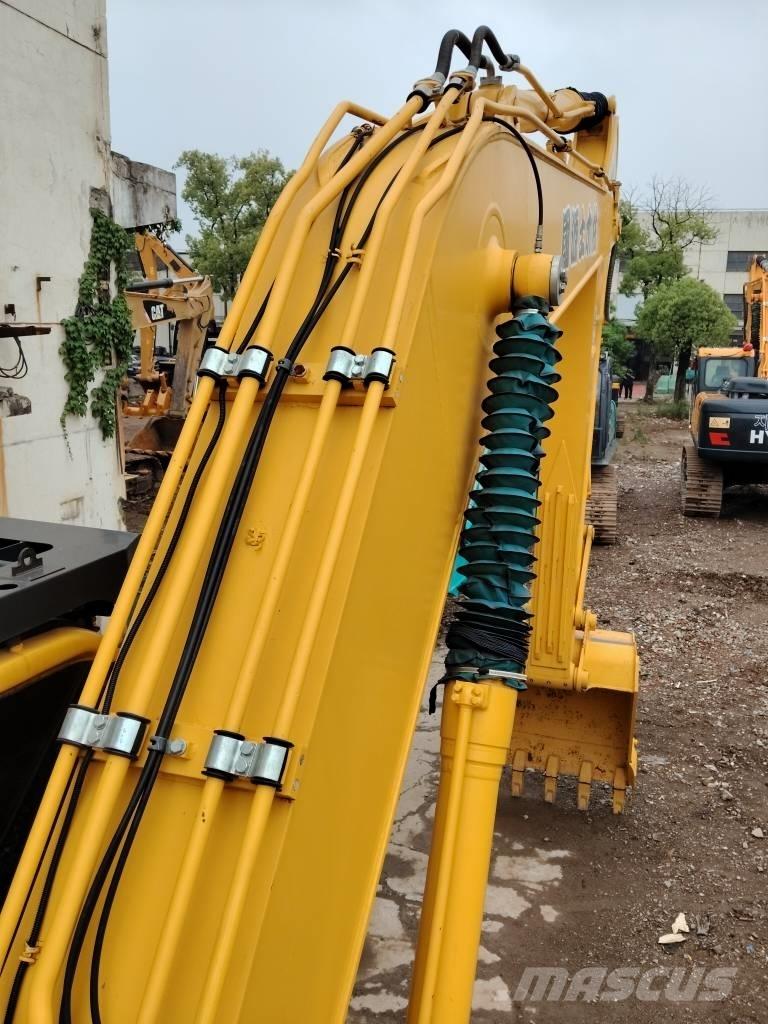 Komatsu PC 200-8 Excavadoras de cadenas