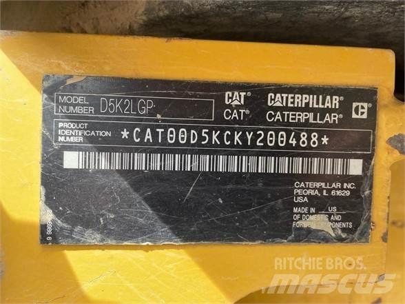 CAT D5K2 LGP Buldozer sobre oruga