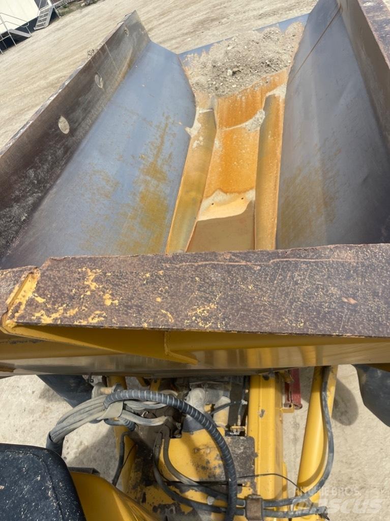 CAT 725 Dúmpers articulados