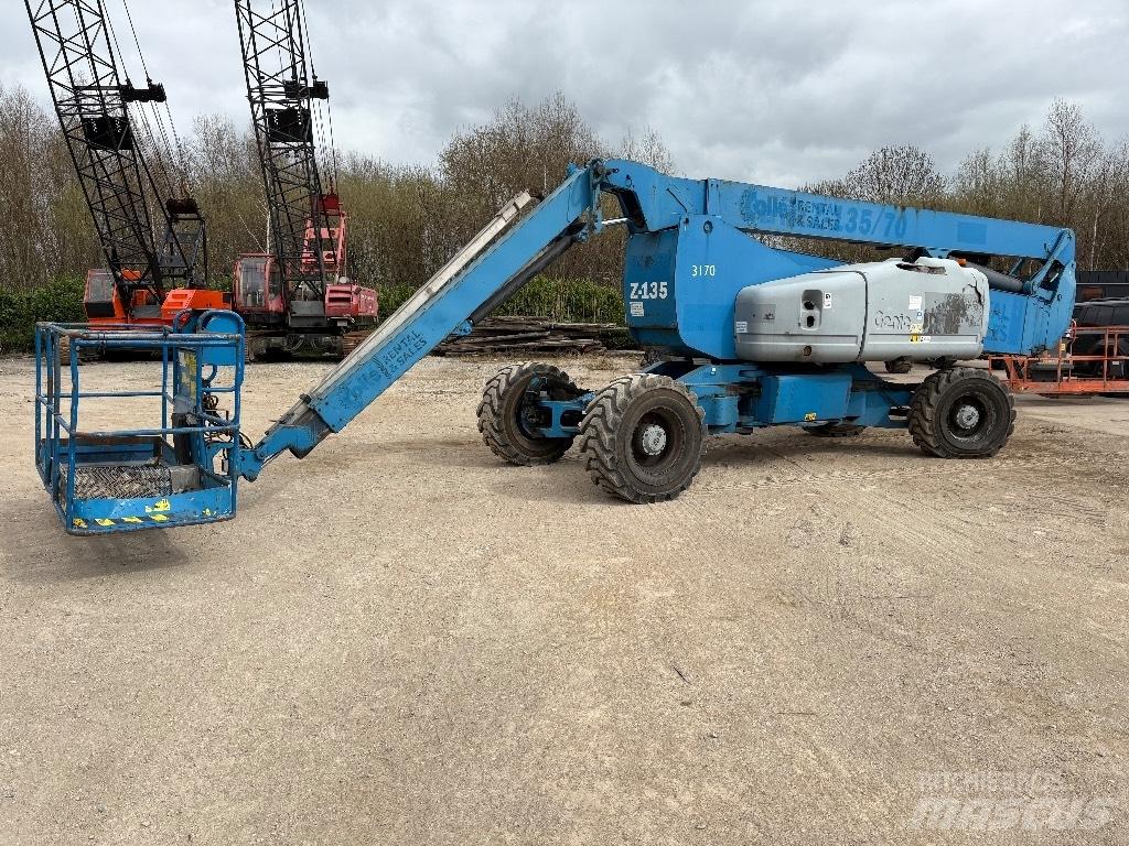 Genie ZX 135/70 Plataforma de trabajo articulada