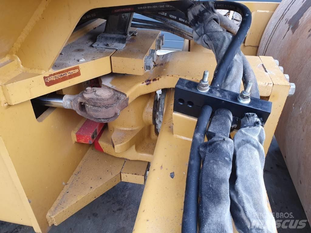 CAT CS 553 Rodillos de doble tambor