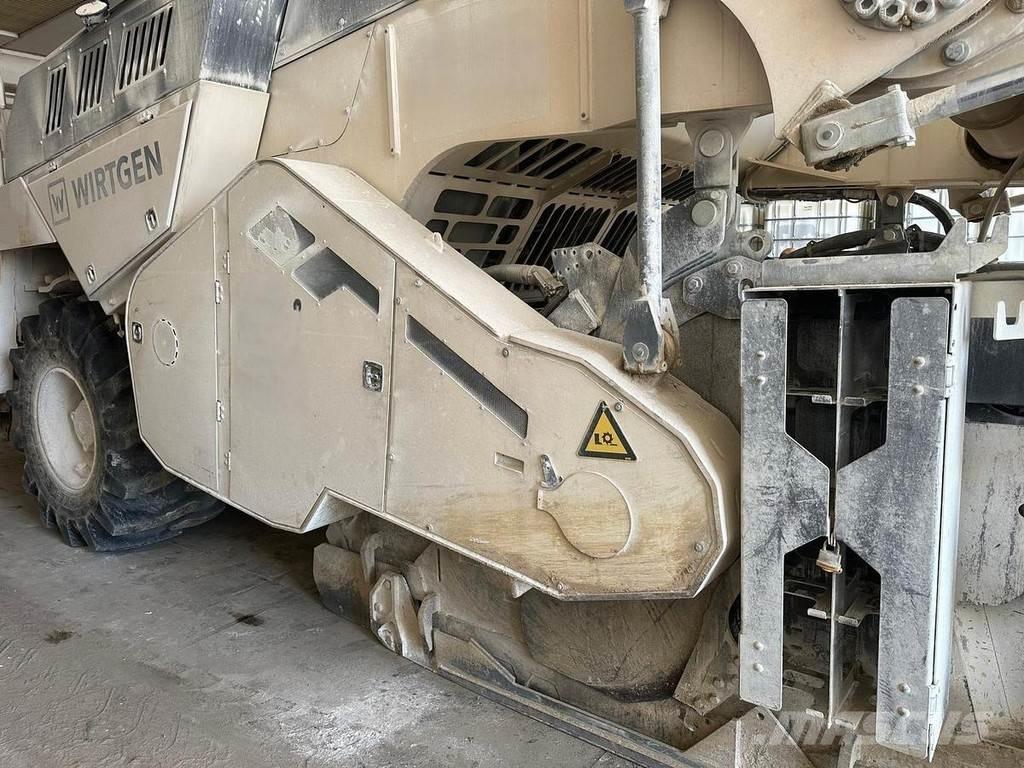 Wirtgen WR250i Equipos para la estabilización de suelos y reciclaje de asfalto