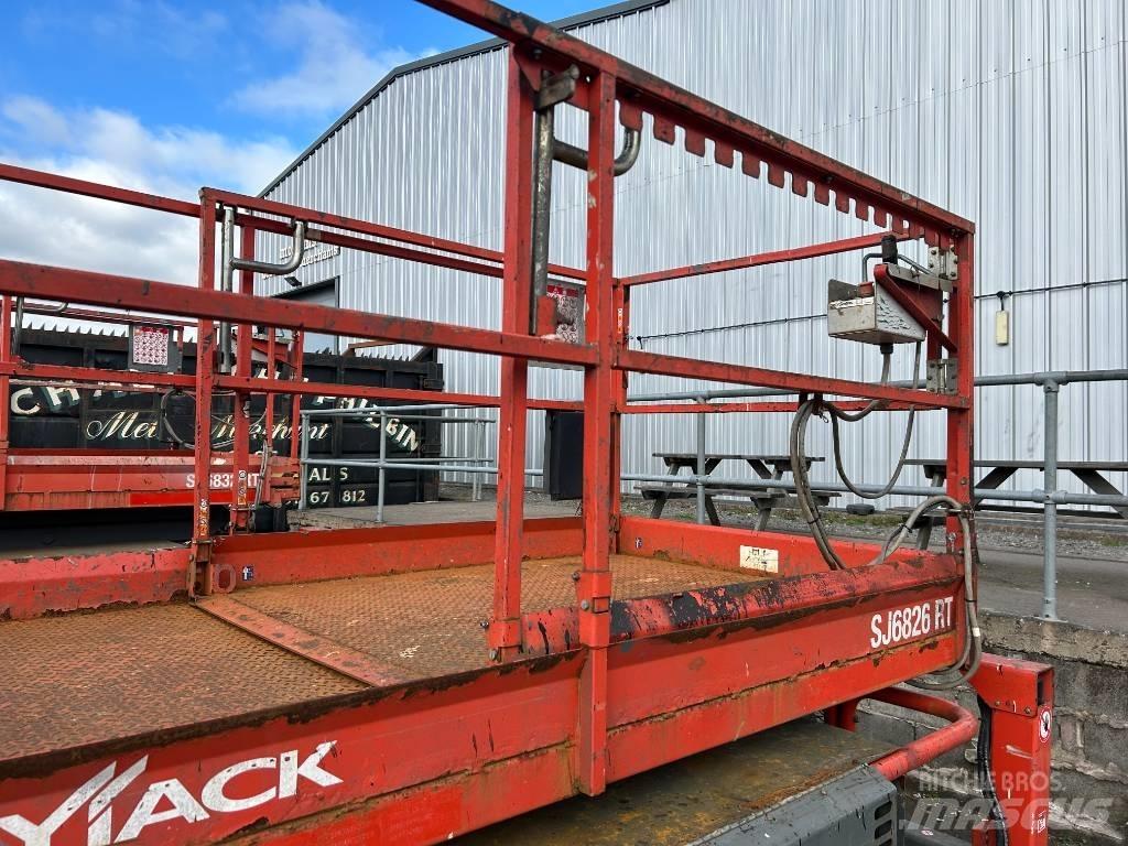 SkyJack SJ 6826 RT Plataformas tijera