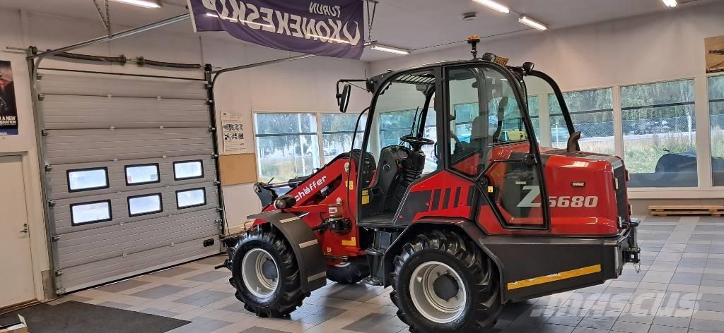 Schäffer 6680 Z Palas cargadoras