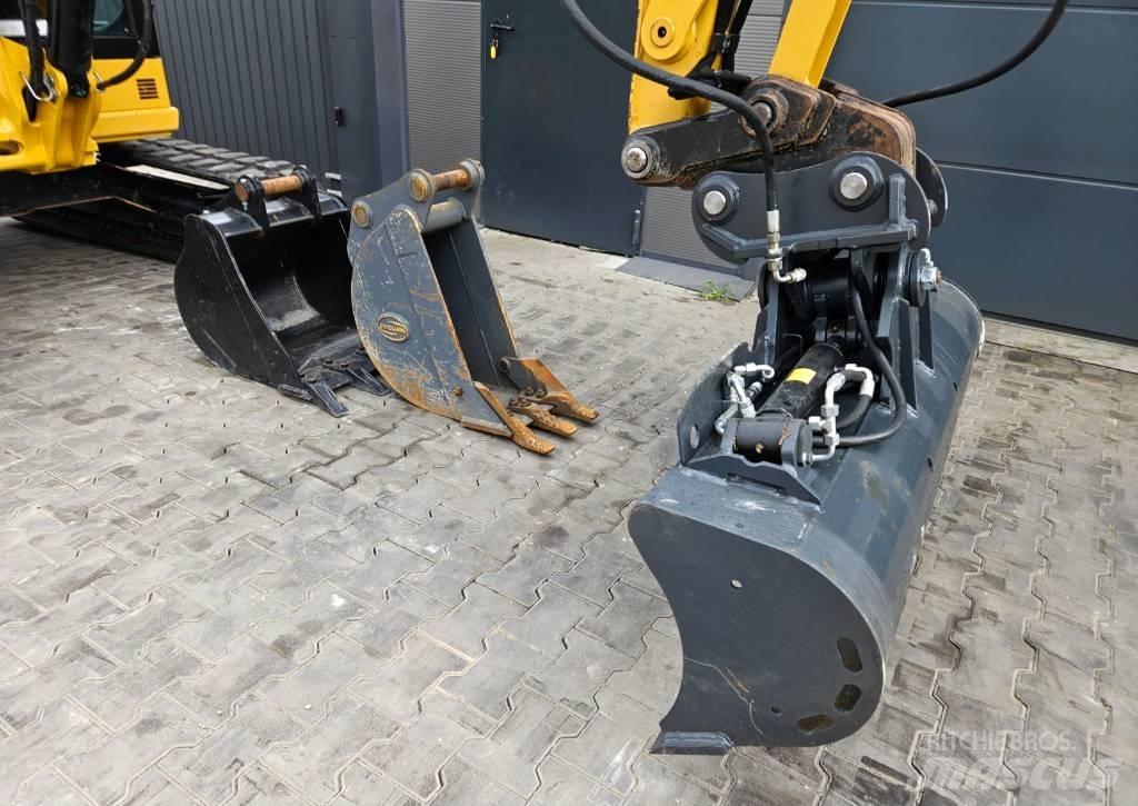 CAT 305 CR Mini excavadoras < 7t