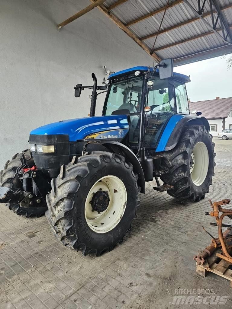 New Holland TM 140 Tractores