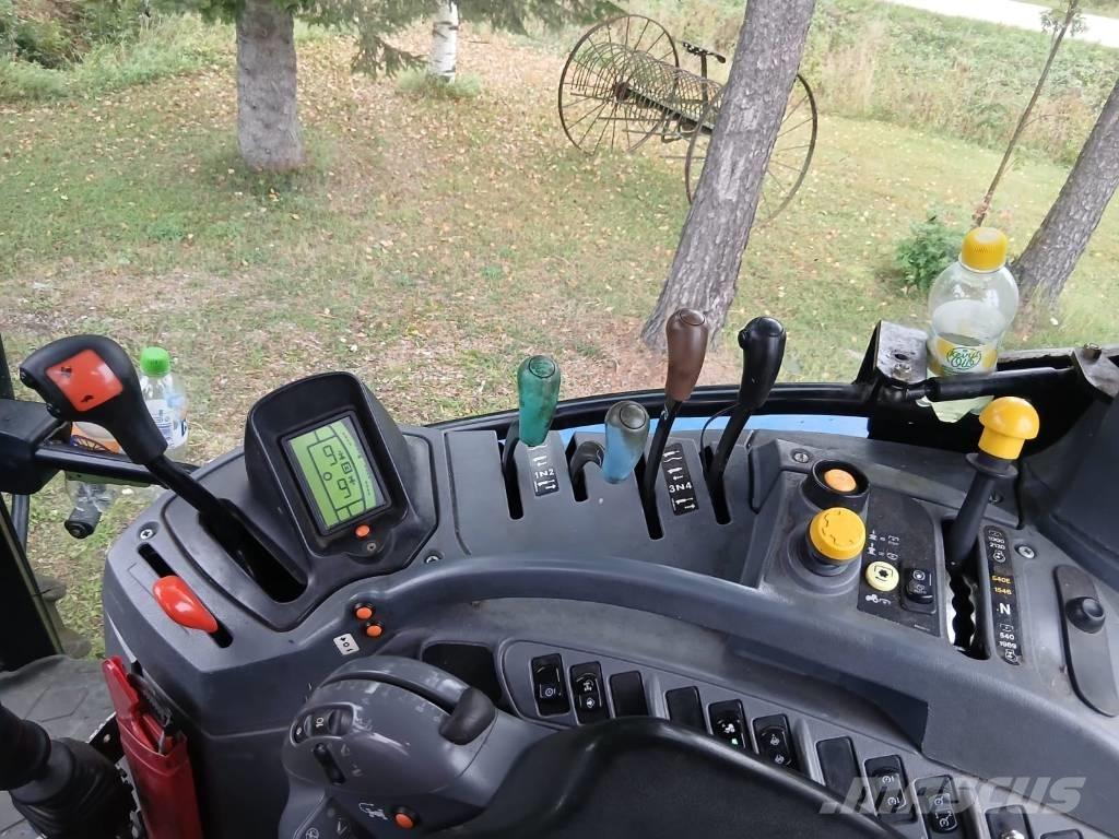 New Holland T 6040 Tractores