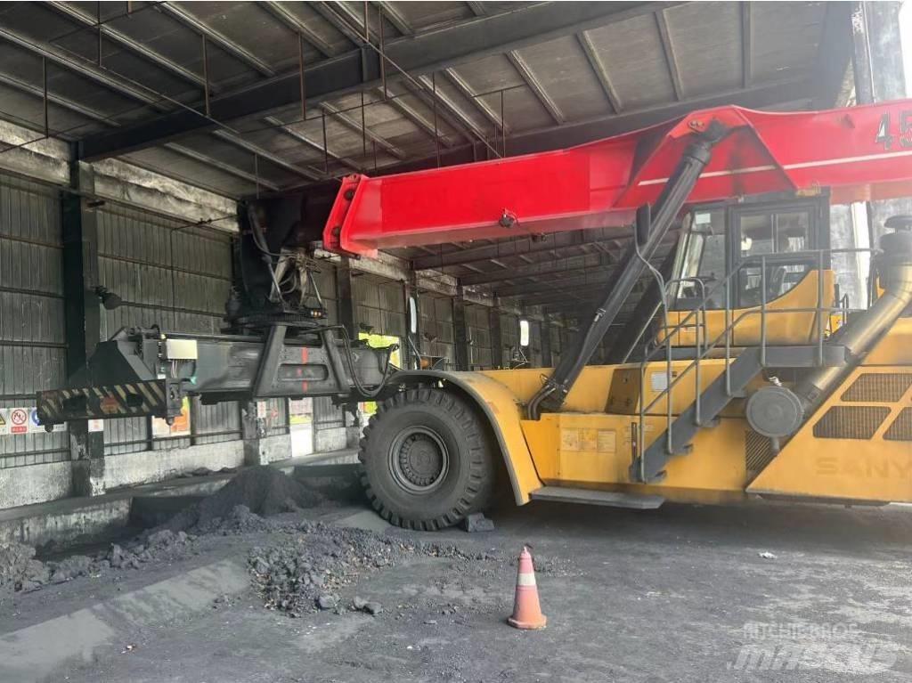 Sany SRSC 45 Manipulador de contenedores
