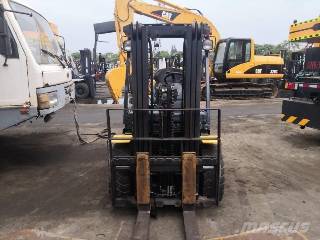 Komatsu 30 Carretillas diesel