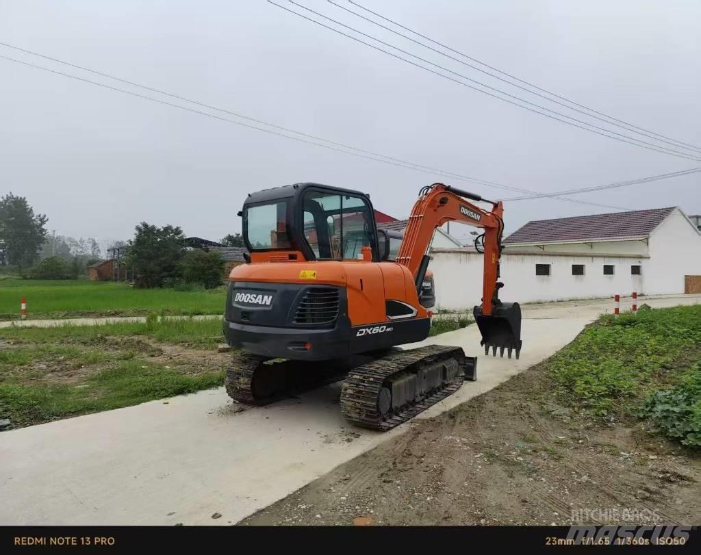 Doosan DX 60 Mini excavadoras < 7t